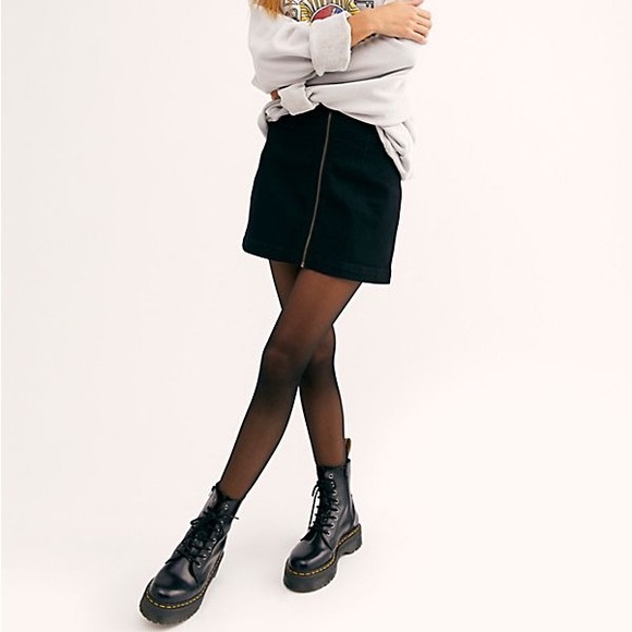 Ann Taylor front zipper leather detail pencil skirt - Picture 1 of 5